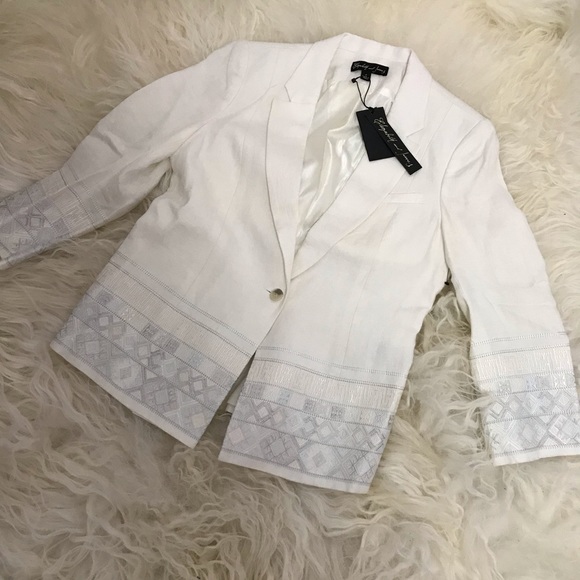 Elizabeth and James Jackets & Blazers - ELIZABETH AND JAMES Linen Notch-Lapel Blazer